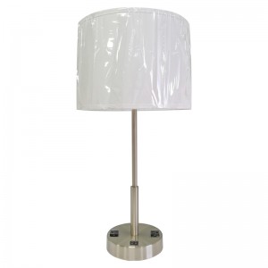 Einfacher Stil Bürstete Nickel -Finish -Nachttischlampe mit einem Zwilling auf/-Rocker -Schalter und zwei bequemen Outlet im Gästezimmer